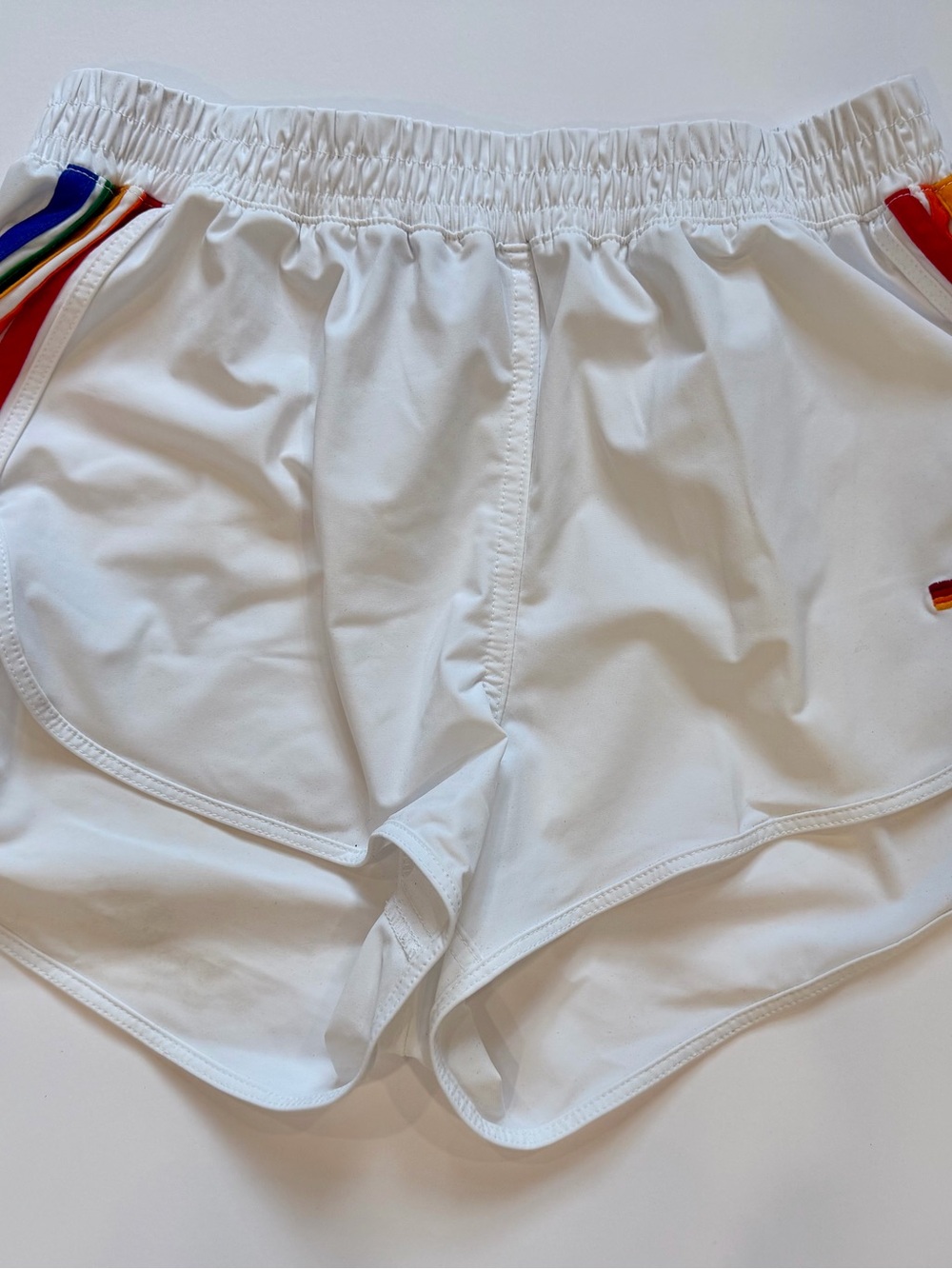 Women’s Aviatir Nation White Rainbow Stripe Beach Shorts Size Medium